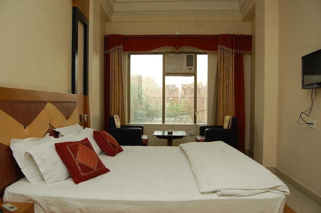 Metro Palace Hotel Bikaner Eksteriør billede