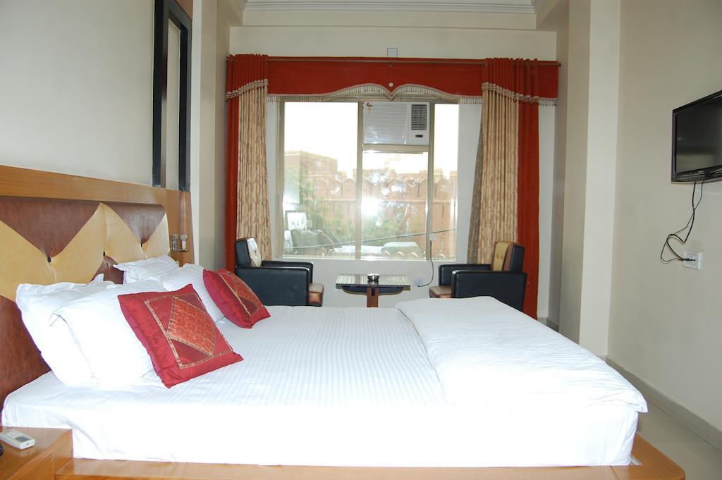 Metro Palace Hotel Bikaner Værelse billede